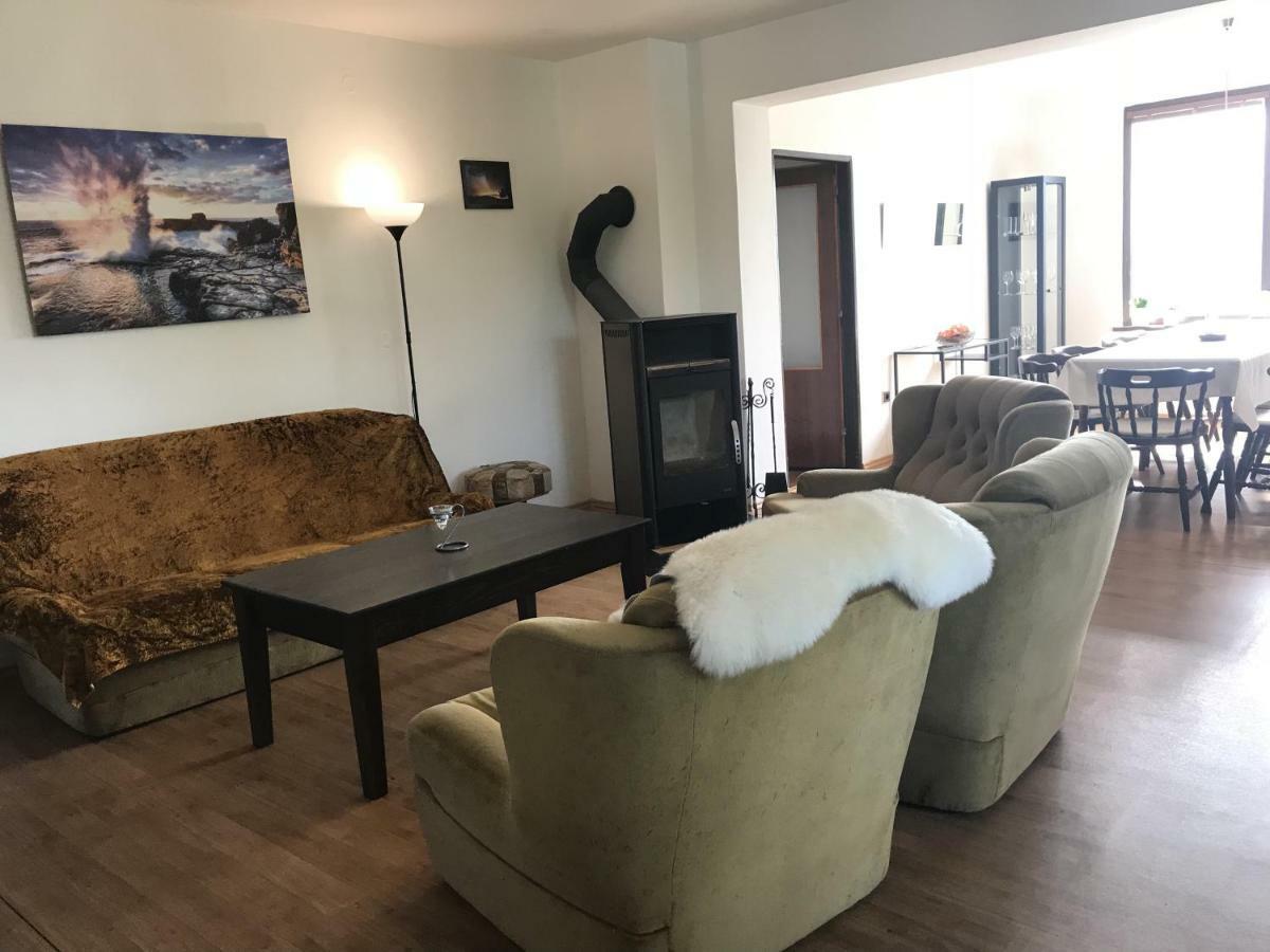 Vestonicka Jizdarna Apartment Dolni Vestonice Ngoại thất bức ảnh